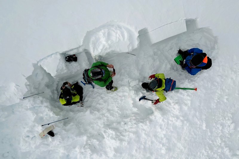 Lawinen-Profis „lesen“ den Schnee