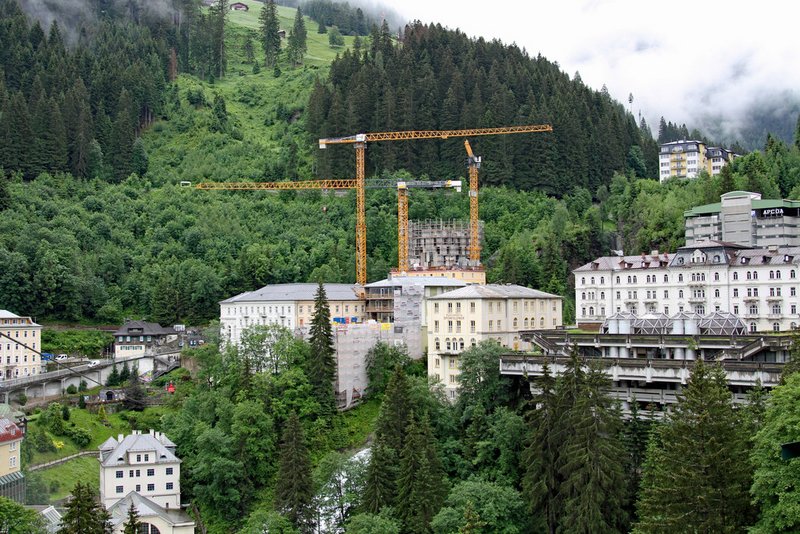 Bad Gastein: Moderne Hotels statt Ruinen